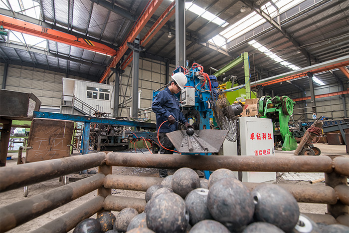 仁怀网架配件-螺栓球加工车间